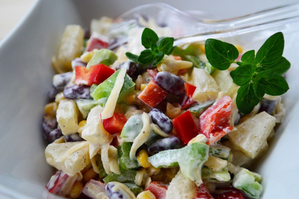 Salatbüfett mit frischem Salat - Bilder und Fotos (Creative Commons 2.0)