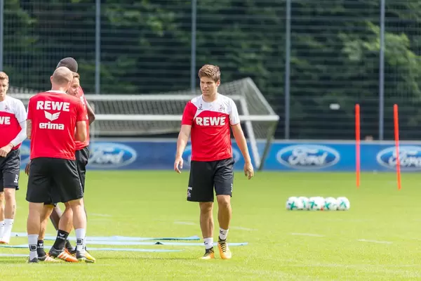 1. FC Köln Jorge Meré about to do push-ups
