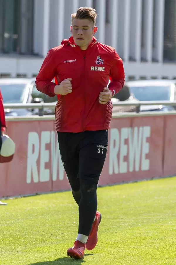 1. FC Köln Torwart Brady Scott während des Fußballtrainings vom neuen Mannschaftstrainer André Pawlak