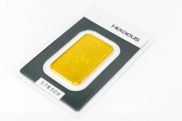 1 Unze Goldbarren in Nahaufnahme