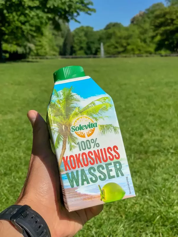 100% Kokosnusswasser von Solevita. Gesunder Durstlöscher