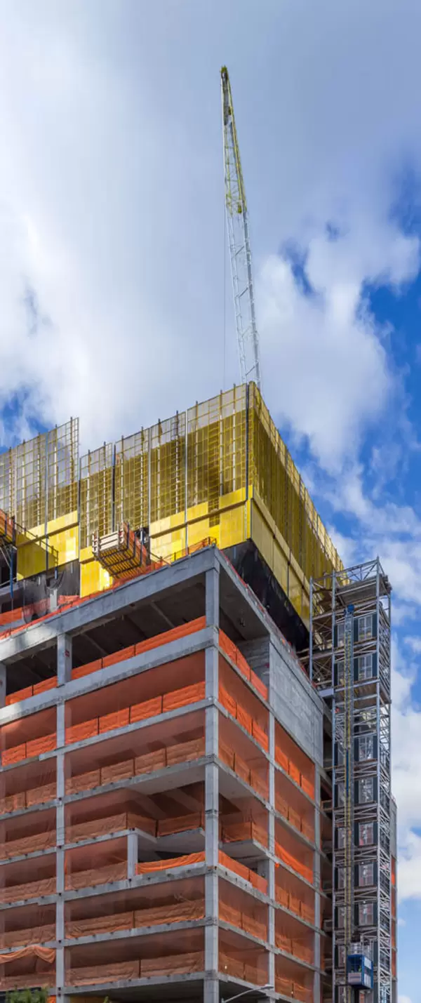 11th Avenue New York: Building Lot with crans