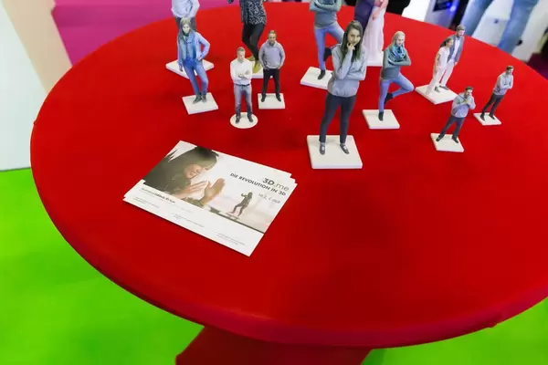 3D.me Broschüren und Figuren - Gamescom 2017, Köln