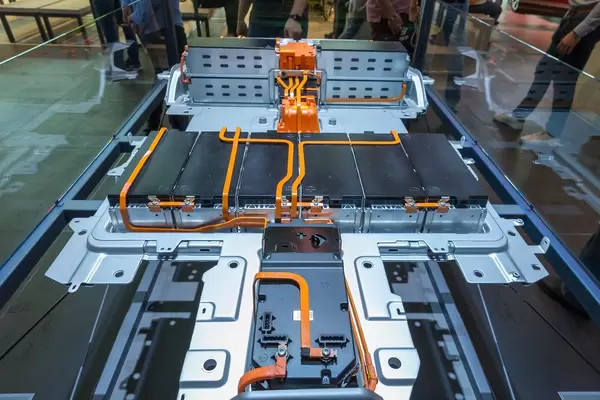 50kWh Corsa-e Battery with lithium-ion-technology for fast-charging