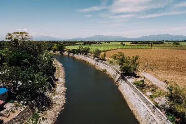 A flood control structure built on Imbang River (Flip 2019)