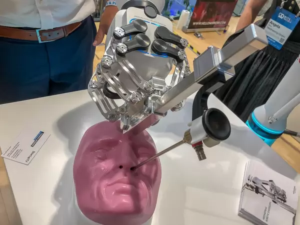 A Medineering Surgical Robot