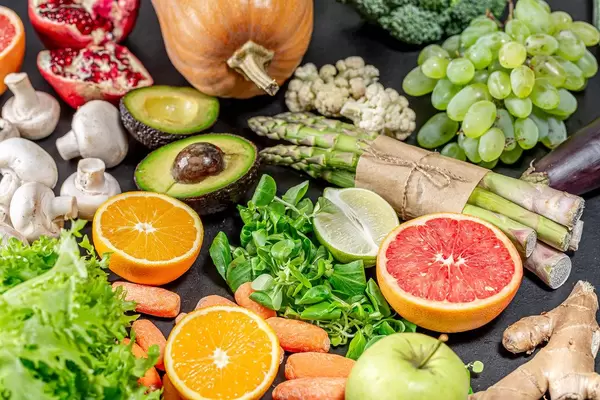 A variety of healthy and delicious foods for vegetarians and weight loss (Flip 2019)