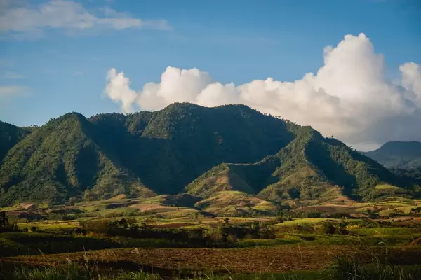 A view of Mount Canlandog during golden hour