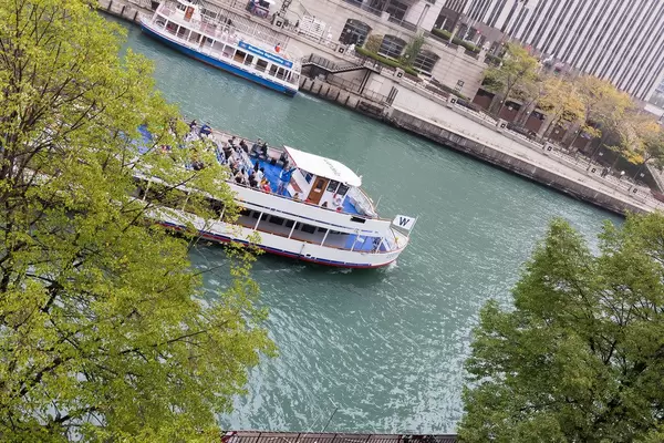 A Wendella sightseeing boat