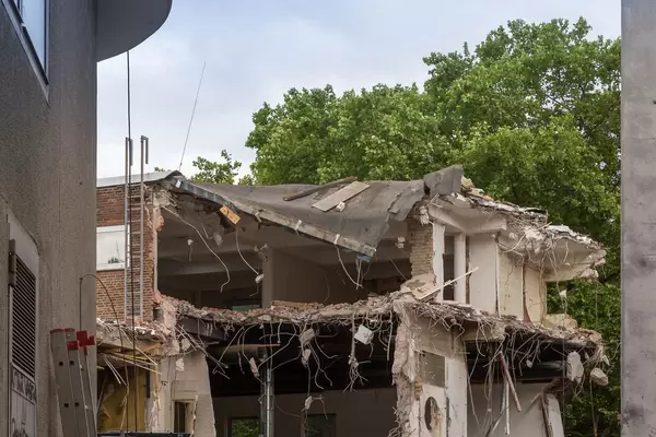 Abrissarbeiten am Rudolfplatz