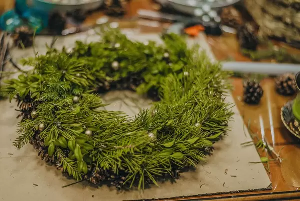 Adventskranz Basteleien zur Weihnachtszeit