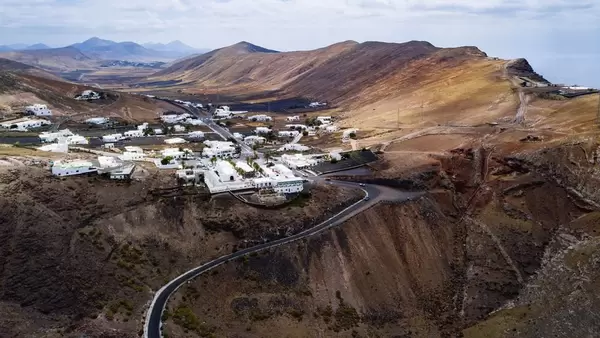 Aerial view of Spanish town in the mountains range / Luftaufnahme der spanischen Stadt in den Bergen