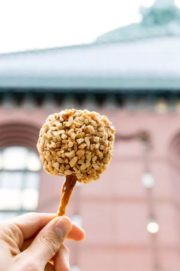 Affy Tapple: The original Peanut Caramel Apple