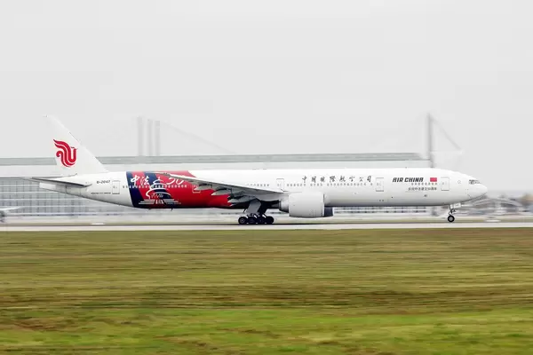 Air China B777 "50 years of china French Diplomatic Relations" livery at MUC