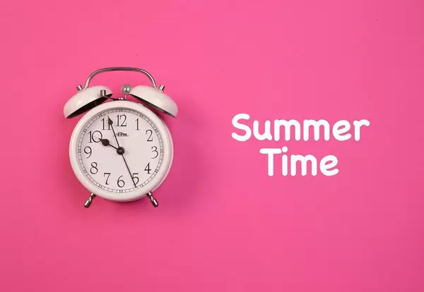 Alarm clock with Summer Time text