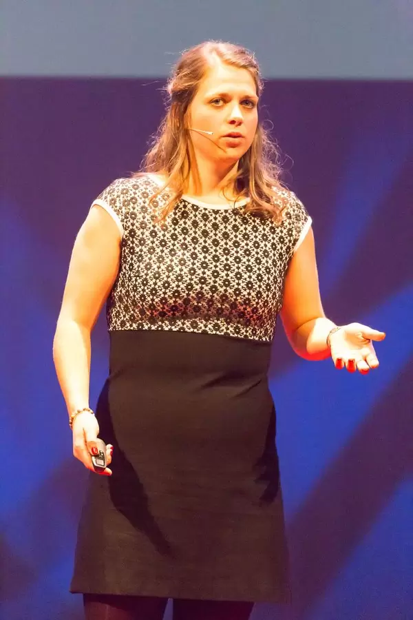 Alie de Boer shows why it's important to look critically at food at TEDxVenlo 2017