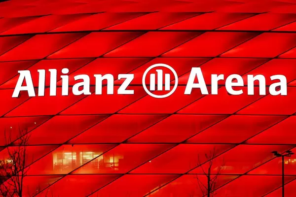 Allianz Arena, red light, night view of logo
