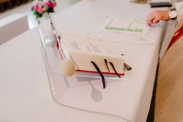 Altar Church Bible Candles Crown Cross Icon