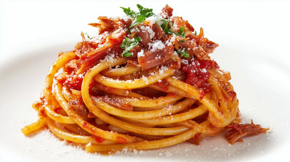 Amatriciana mit Bucatini, Guanciale & Pecorino