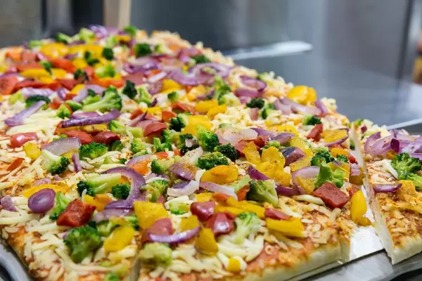 American Style Pizza mit Gemüse