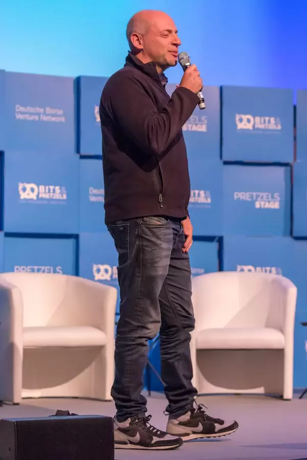 Andre Haddad giving a speech