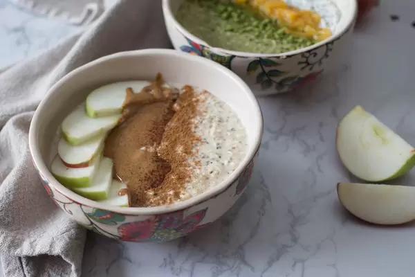 Apple and Cinnamon Oatmeal