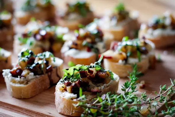 Apple bites appetizer close up