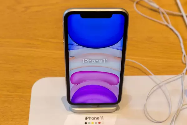 Apple iPhone 11 with HD Liquid Retina Display
