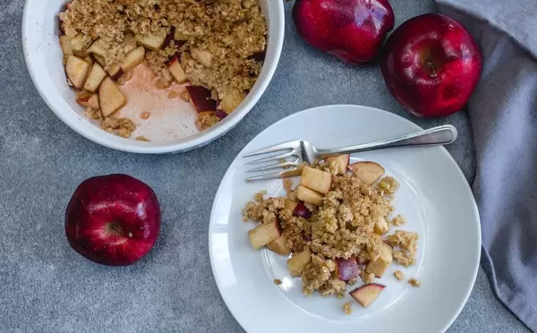 Apple Oatmeal in a plate  (Flip 2019) (Flip 2019)