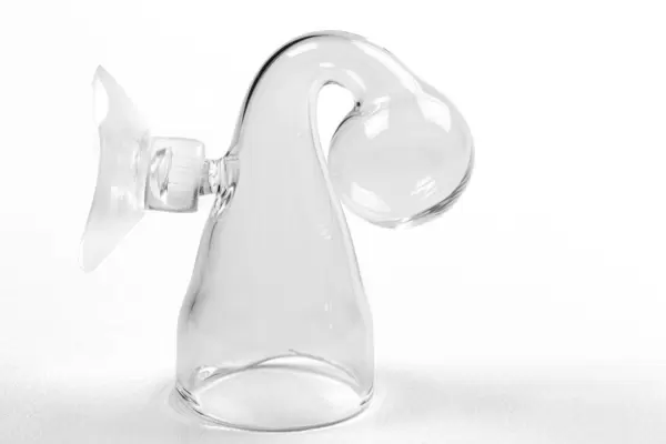 Aquarium Drop Checker aus Glas für CO2-Dauertests mit weißem Hintergrund Nahaufnahme