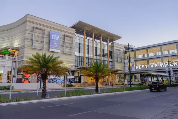Architecture of a mall in Iloilo