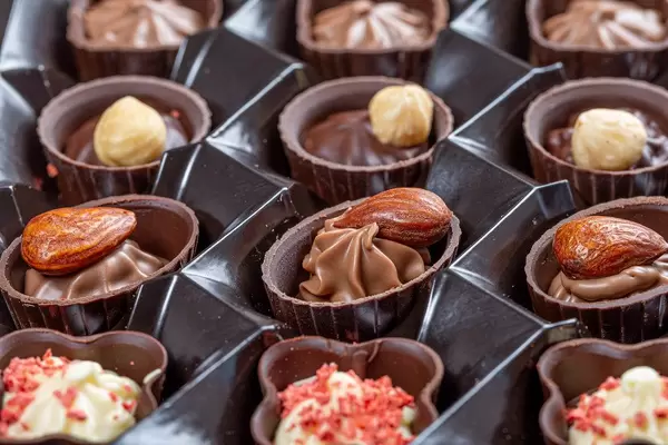 Assorted chocolate candy in a brown box (Flip 2019)