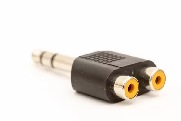 Audio adapter for RCA converter to 1/4 stereo jack