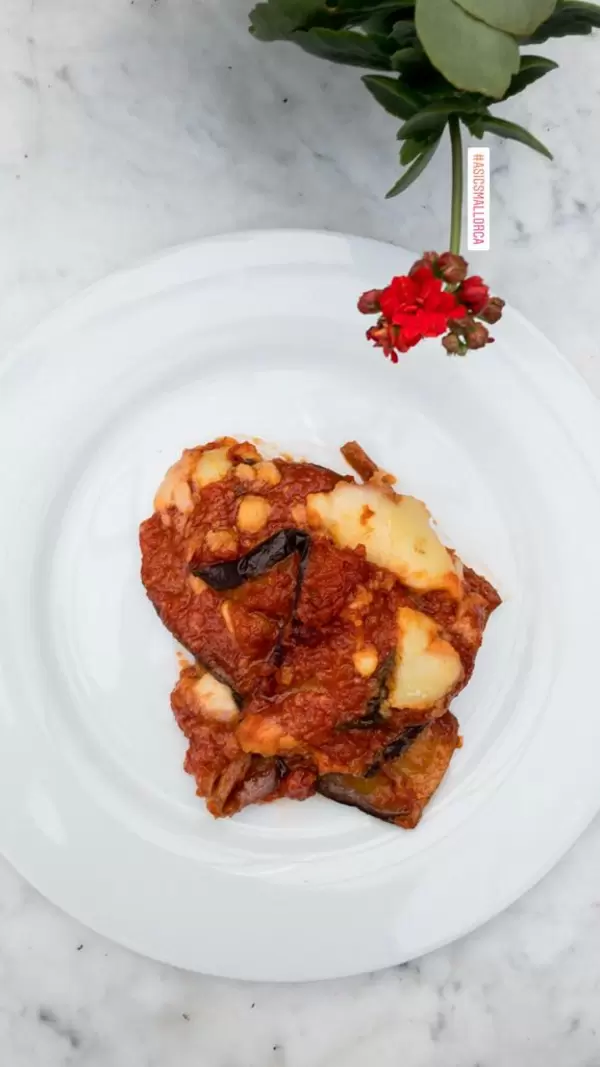 Auflauf mit Aubergine, Tomate und Käse