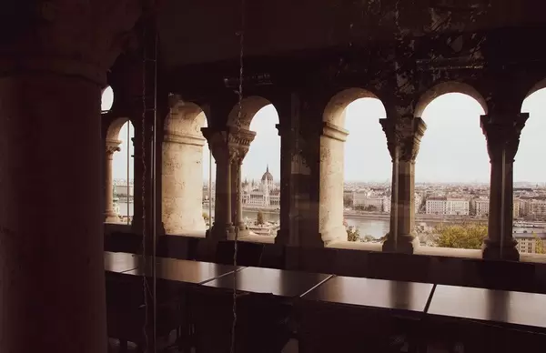Faszinierende Aussicht von der Fischerbastei über Budapest und die Donau