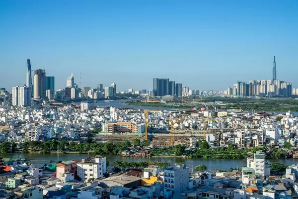 Aussichtspunkt mit Blick über die Millionenstadt Ho Chi Minh City im Süden von Vietnam
