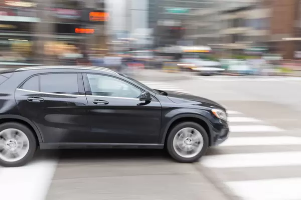 Auto auf den Straßen von Chicago - Langzeitbelichtung