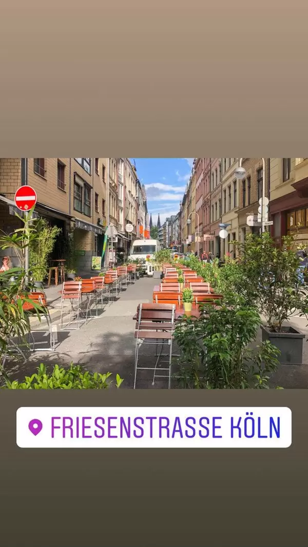 Autofreie Stadt: neue verkehrsberuhigte Fußgängerzone Friesenstrasse auf dem Eigelstein in Köln