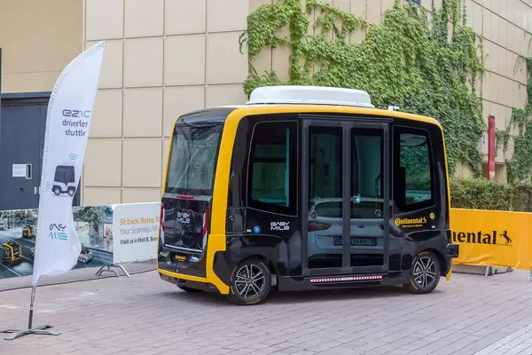 Autonomes Fahren: E-Shuttle EasyMile in Zusammenarbeit mit Continental