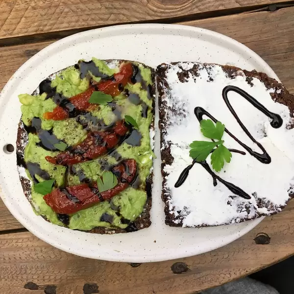 Avocado Bread with sun-dried tomatoes