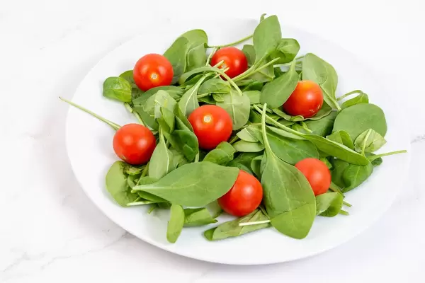 Baby Spinach wirh Cherry Tomato