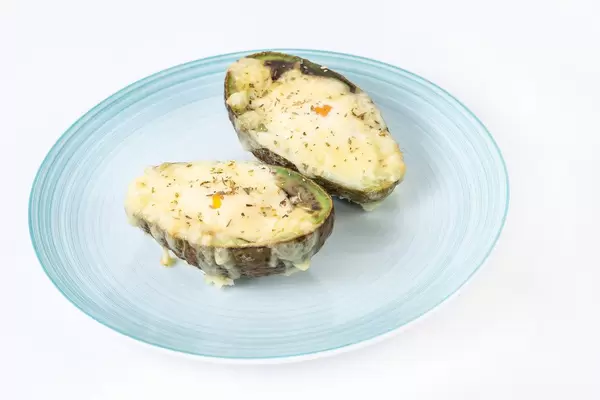 Baked Avocado with eggs and grated cheese (Flip 2019)