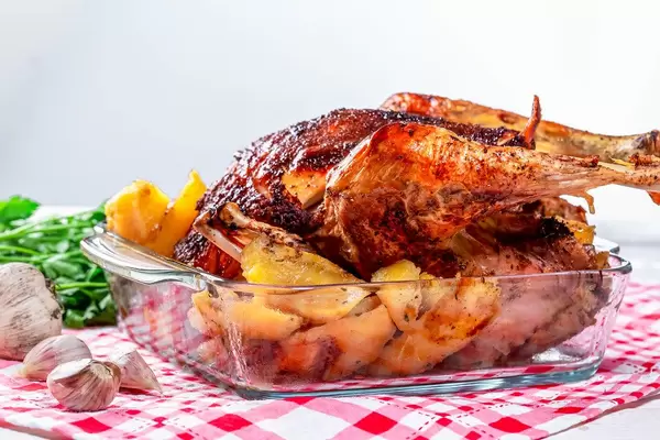 Baked chicken with potatoes