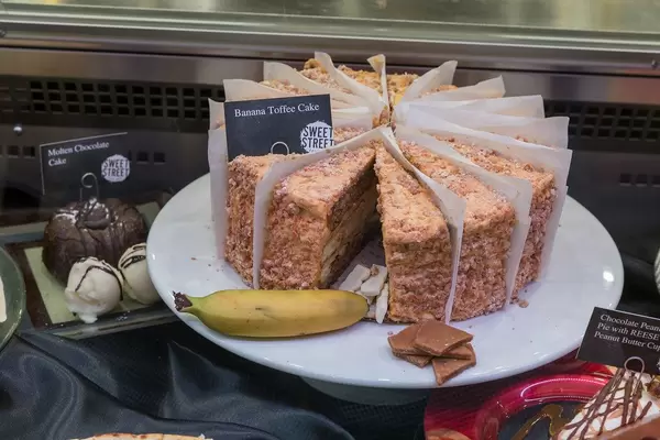 Banana Toffee Cake from Sweet Street