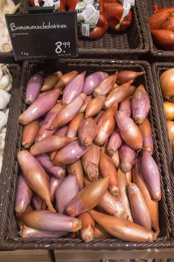 Bananenschalotten