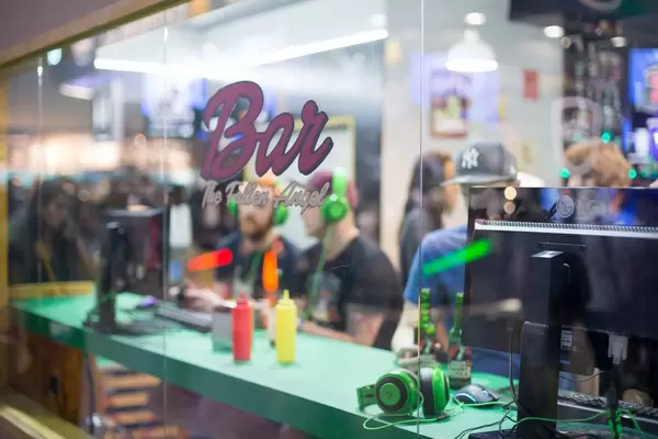 Bar The Fallen Angel bei der Gamescom 2017