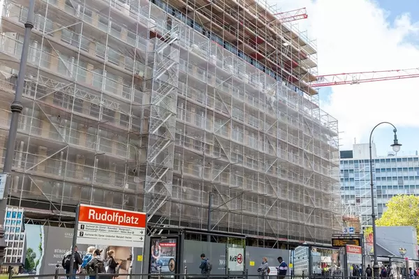 Bauprojekt "Wallarkaden": die Großbaustelle am Rudolfplatz in Köln
