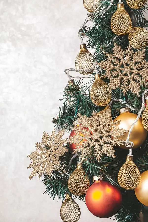 Beautiful decorated Christmas tree on a light background (Flip 2019)