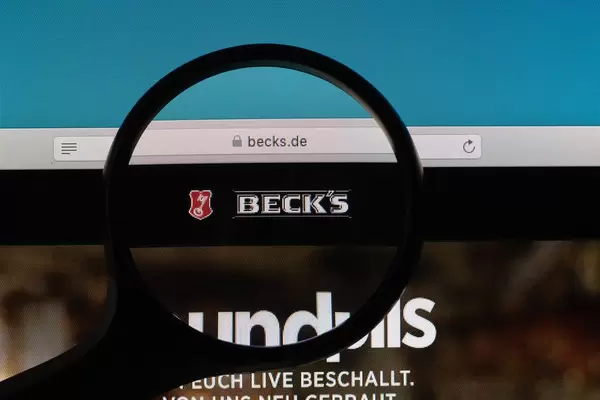 Beck's logo under magnifying glass