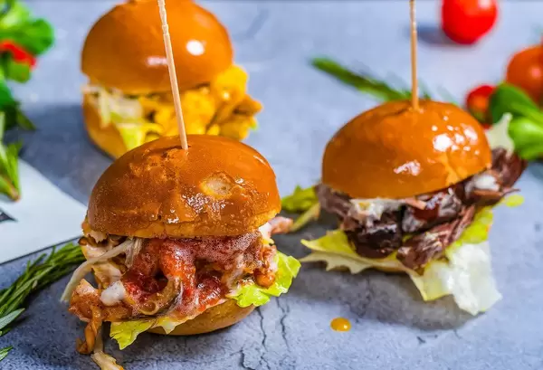 Beef Burger With BBQ sauce (Flip 2019)